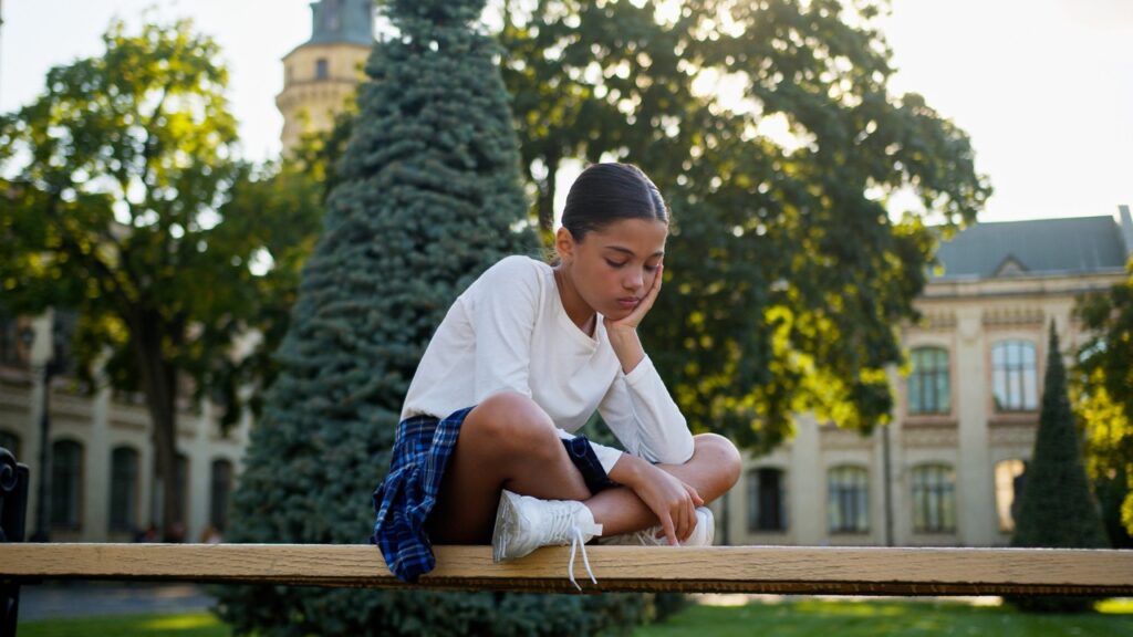 Young school girl getting help for depression in california at Ascend Behavioral health.